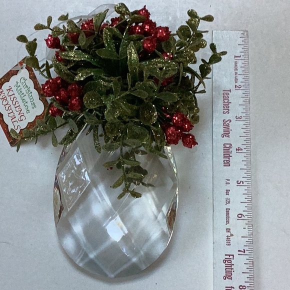 Christmas Mistletoe Kissing Krystals Holiday Hanging Ornament NWT - Picture 8 of 13